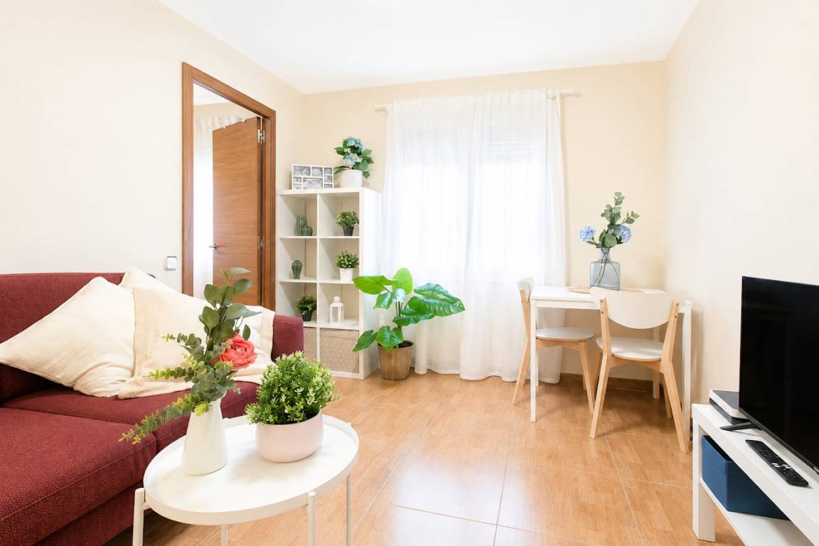 62 M² Apartment ∙ 2 Bedrooms ∙ 4 Guests - Castelldefels