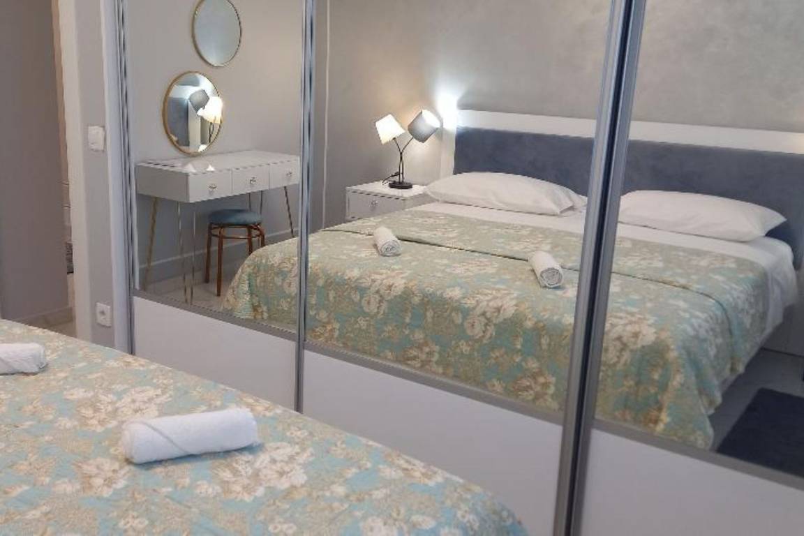 59 M² Apartment ∙ 2 Bedrooms ∙ 4 Guests - Zadar