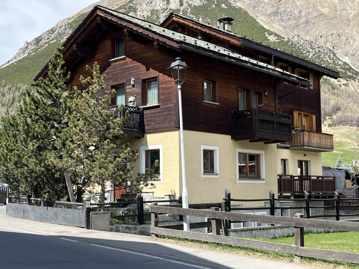 65 M² Ferienwohnung ∙ 2 Schlafzimmer ∙ 6 Gäste - Livigno
