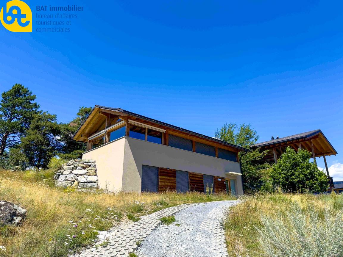 100 M² Chalet ∙ 3 Slaapkamers ∙ 6 Gasten - Sierre