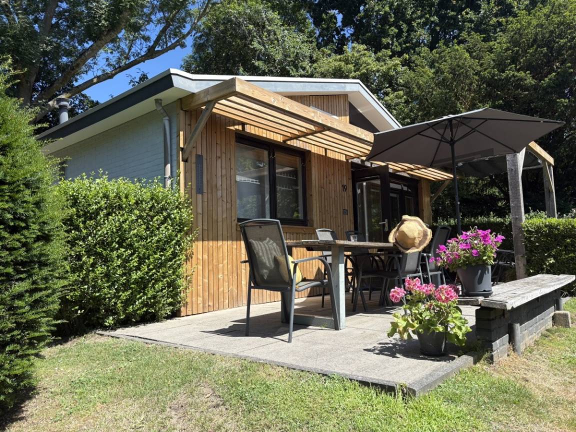 75 M² Huis ∙ 2 Slaapkamers ∙ 4 Gasten - Oostkapelle