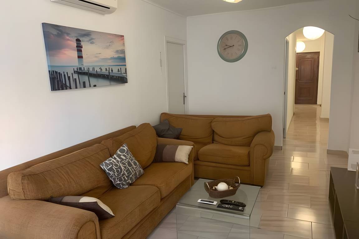75 M² Apartment ∙ 3 Bedrooms ∙ 6 Guests - Málaga