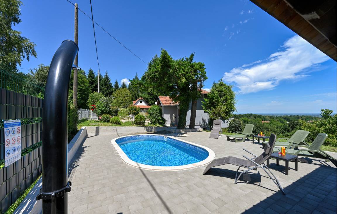 100 M² Ferienhaus ∙ 2 Schlafzimmer ∙ 5 Gäste