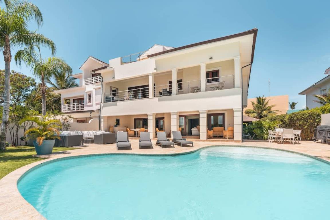 Villa Vacanza ∙ 5 Camere Da Letto ∙ 16 Ospiti - La Romana