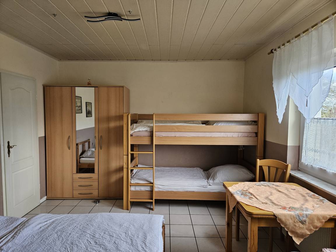 70 m² Ferienwohnung ∙ 2 Schlafzimmer ∙ 6 Gäste – Bild 12