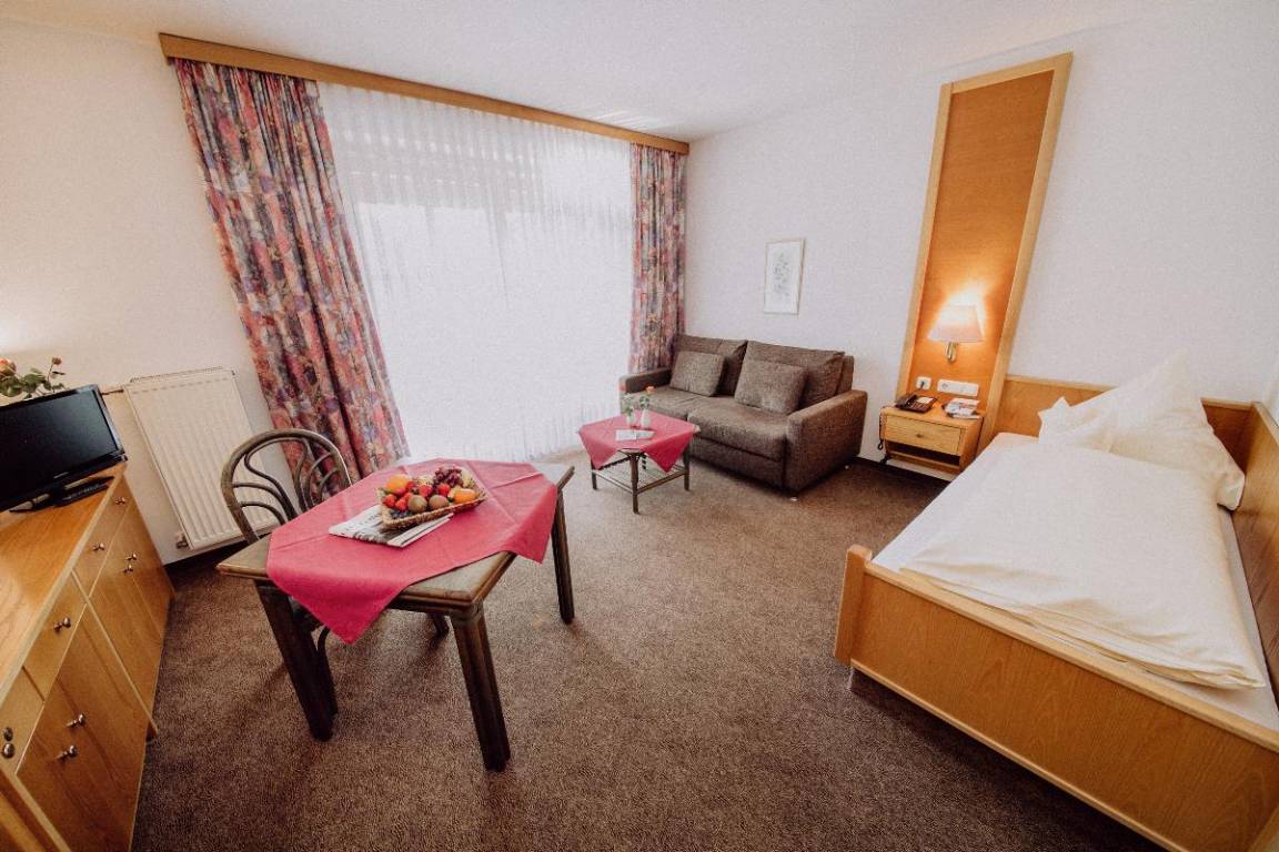 29 M² Ferienwohnung ∙ 1 Schlafzimmer ∙ 1 Gast - Bad Füssing