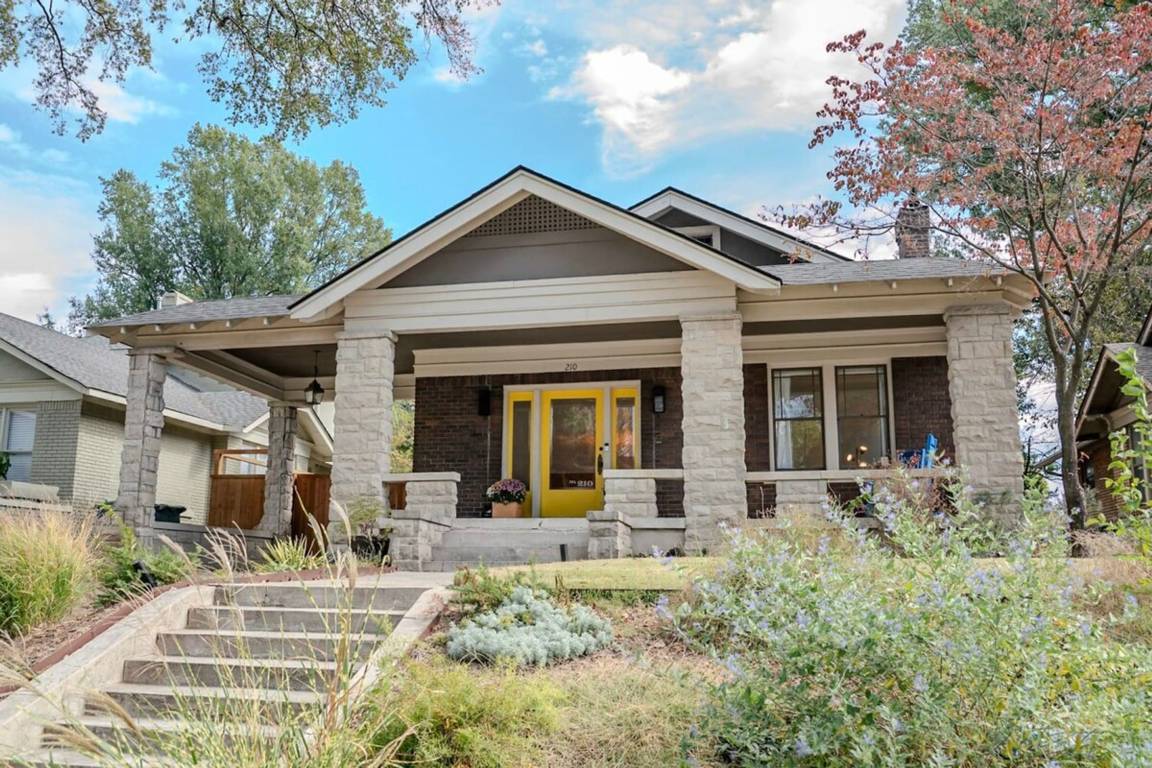 Apartment ∙ 5 Bedrooms ∙ 12 Guests - Memphis, TN