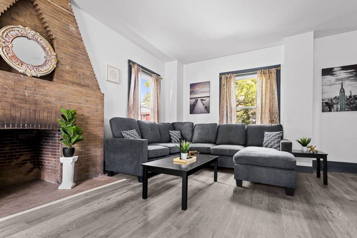 Apartamento ∙ 8 Habitaciones ∙ 16 Huéspedes - Niagara Falls
