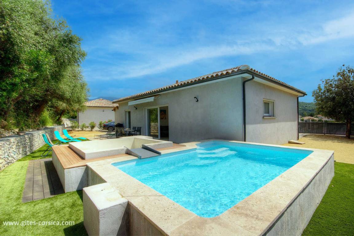 81 m&sup2; G&icirc;te 2 Schlafzimmer 4 G&auml;ste