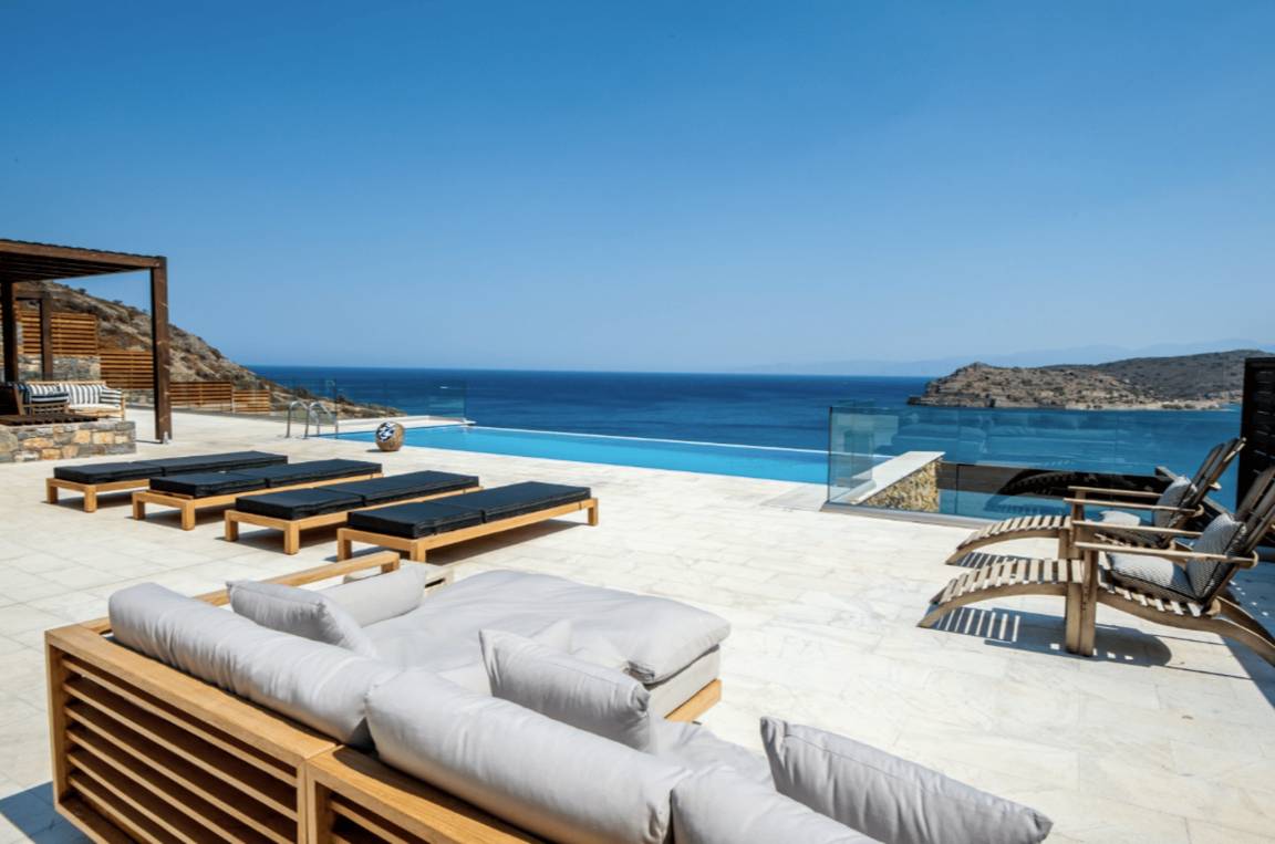 Villa ∙ 6 Bedrooms ∙ 12 Guests - Elounda