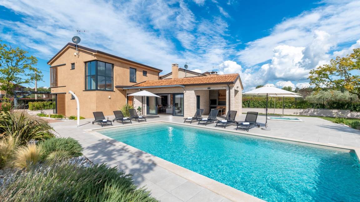 180 M² Villa ∙ 4 Schlafzimmer ∙ 8 Gäste - Poreč