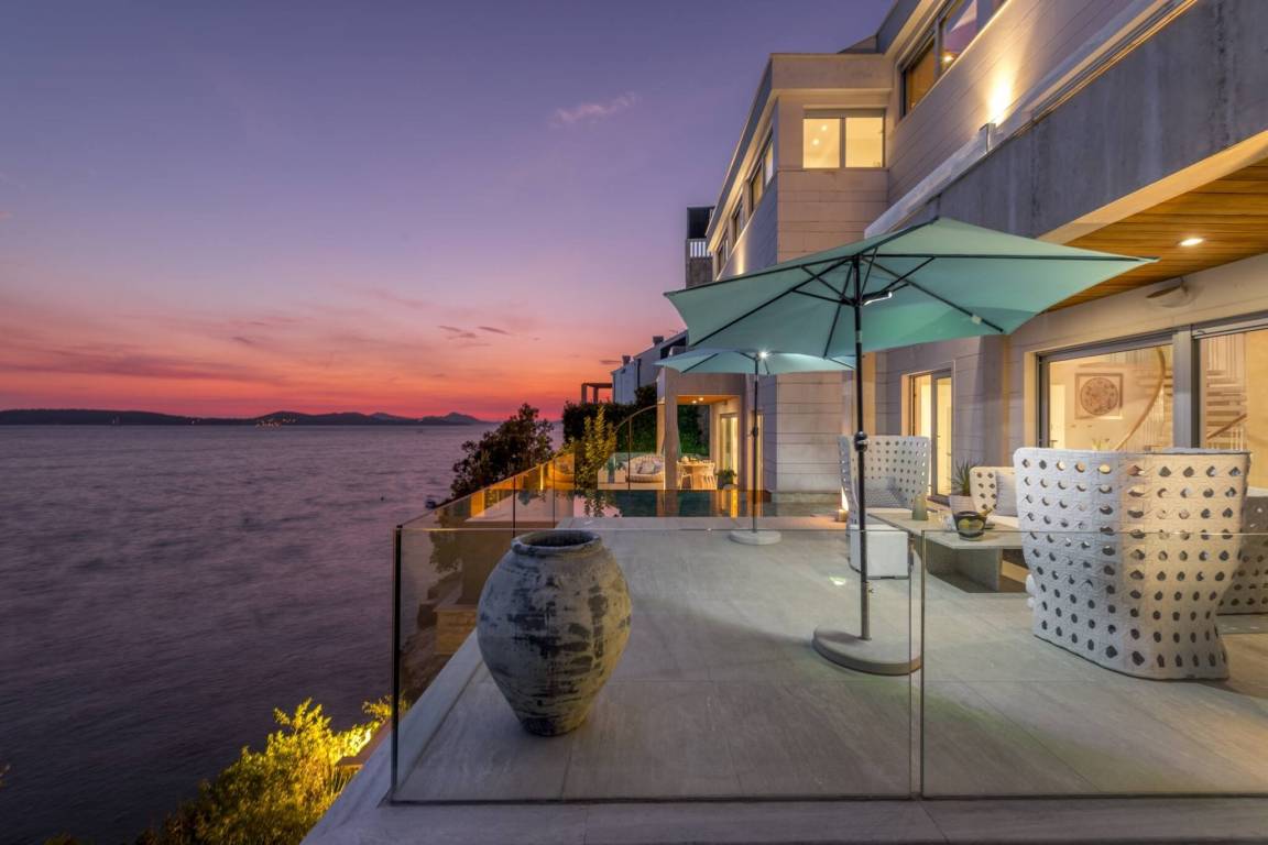 500 M² Villa ∙ 5 Makuuhuonetta ∙ 12 Vierasta - Dubrovnik