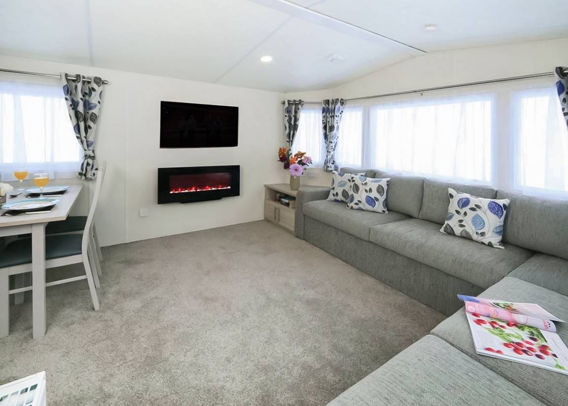 Caravan ∙ 2 Bedrooms ∙ 4 Guests - Northumberland