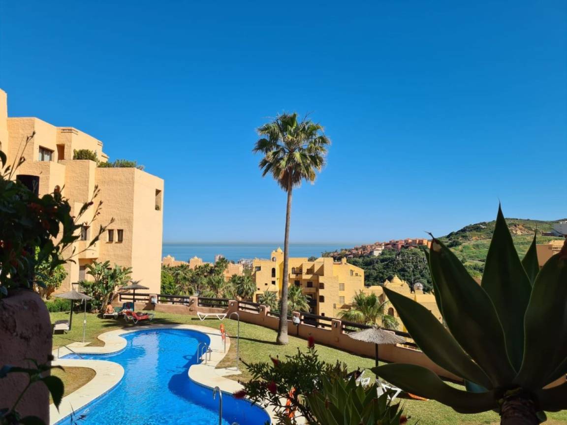 75 M² Apartamento ∙ 2 Habitaciones ∙ 4 Huéspedes - Manilva