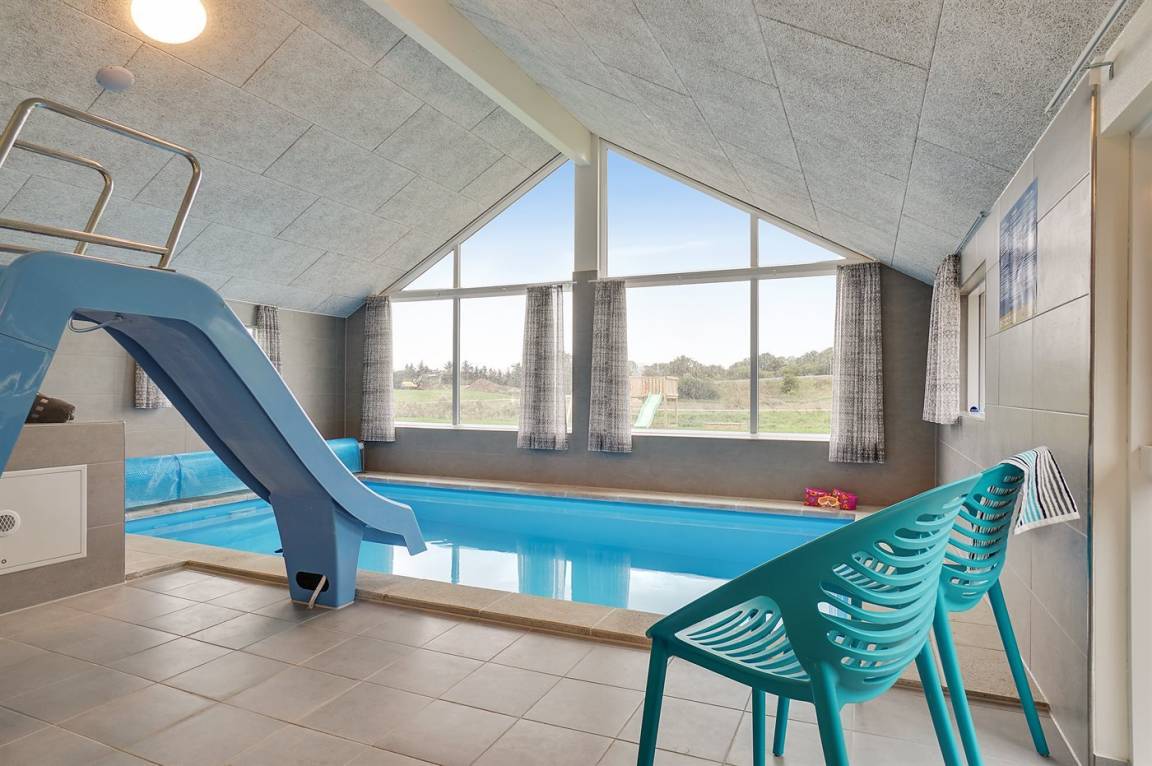 186 m&sup2; Ferienhaus 5 Schlafzimmer 14 G&auml;ste