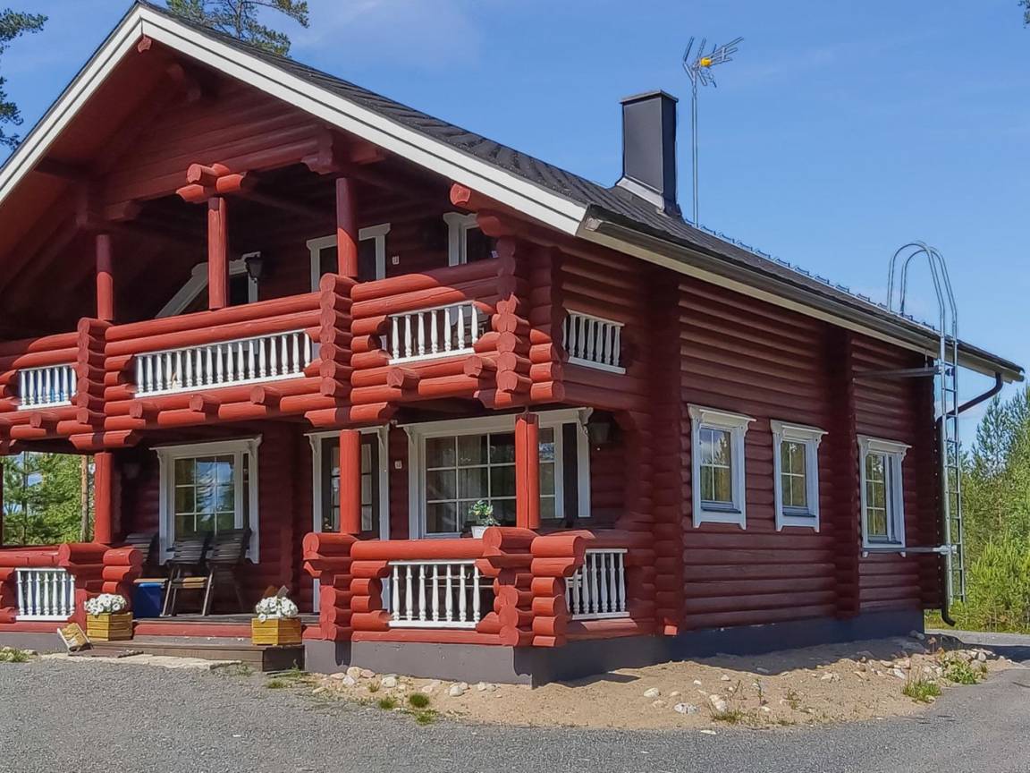 125 M² Talo ∙ 5 Makuuhuonetta ∙ 12 Vierasta - Kinnula