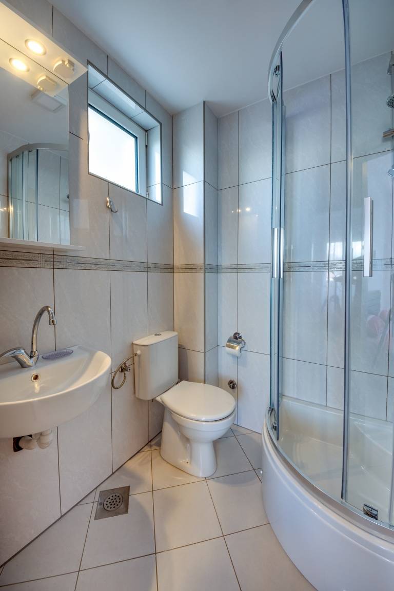 97 m² Ferienwohnung ∙ 2 Schlafzimmer ∙ 6 Gäste – Bild 9