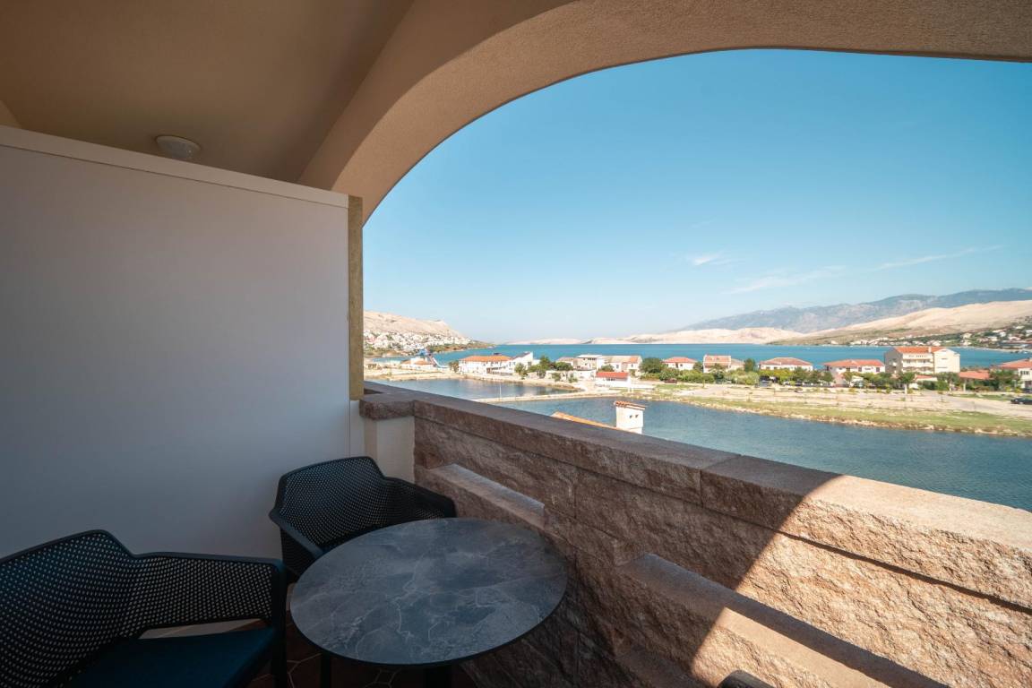 65 M² Apartment ∙ 5 Bedrooms ∙ 4 Guests - Pag