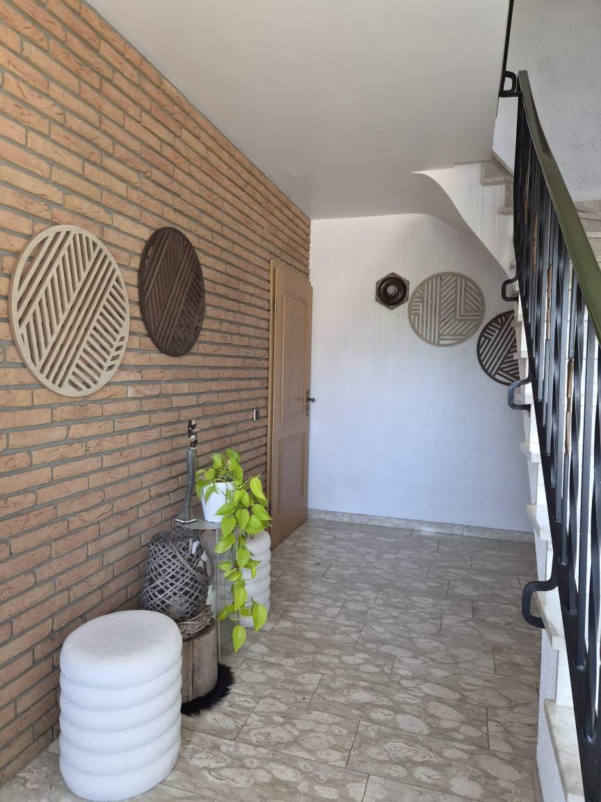 70 M² Ferienwohnung ∙ 1 Schlafzimmer ∙ 2 Gäste - Hachenburg