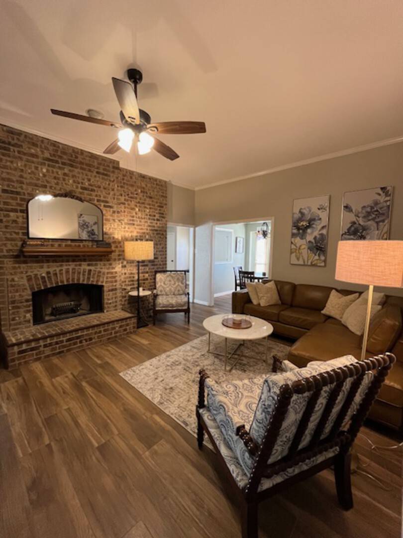 181 M² House ∙ 4 Bedrooms ∙ 8 Guests - Southlake, TX