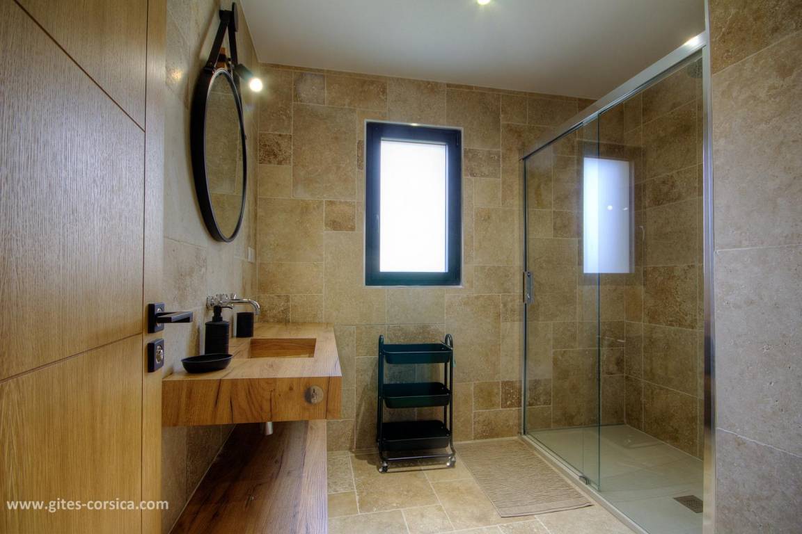130 m² Gîte ∙ 3 Schlafzimmer ∙ 6 Gäste – Bild 25