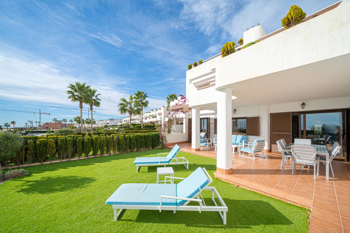 100 M² Apartamento ∙ 3 Habitaciones ∙ 6 Huéspedes - Pulpí