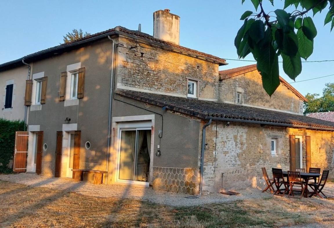 100 m&sup2; G&icirc;te 3 Schlafzimmer 6 G&auml;ste