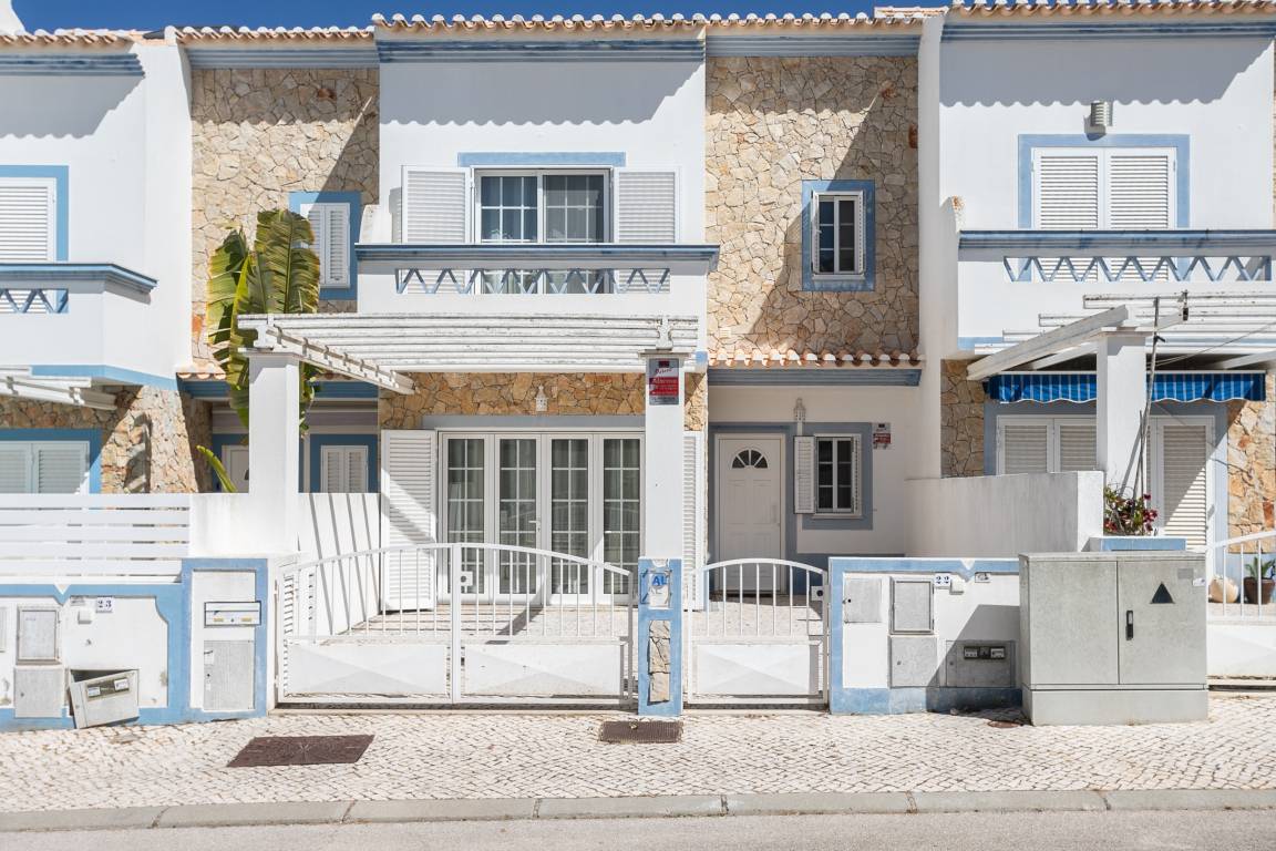 130 M² Villa ∙ 4 Bedrooms ∙ 8 Guests - Monte Gordo