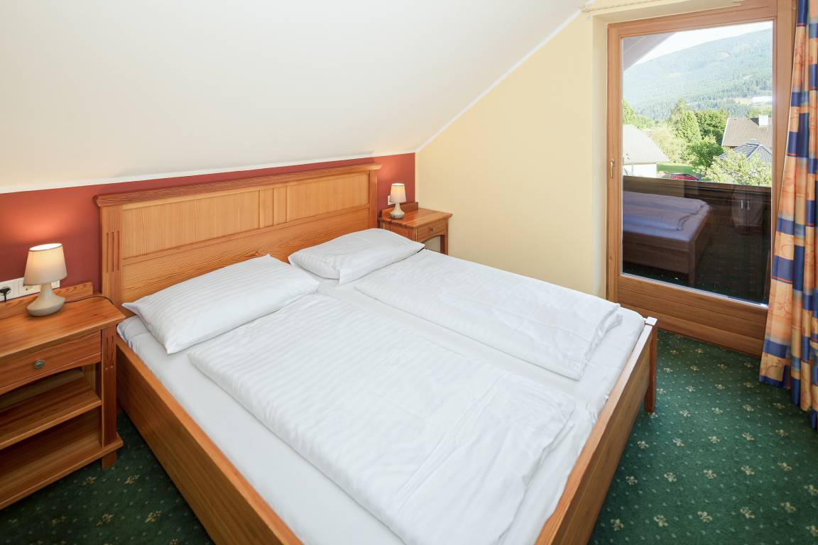 900 m² Ferienhaus ∙ 16 Schlafzimmer ∙ 50 Gäste – Bild 15