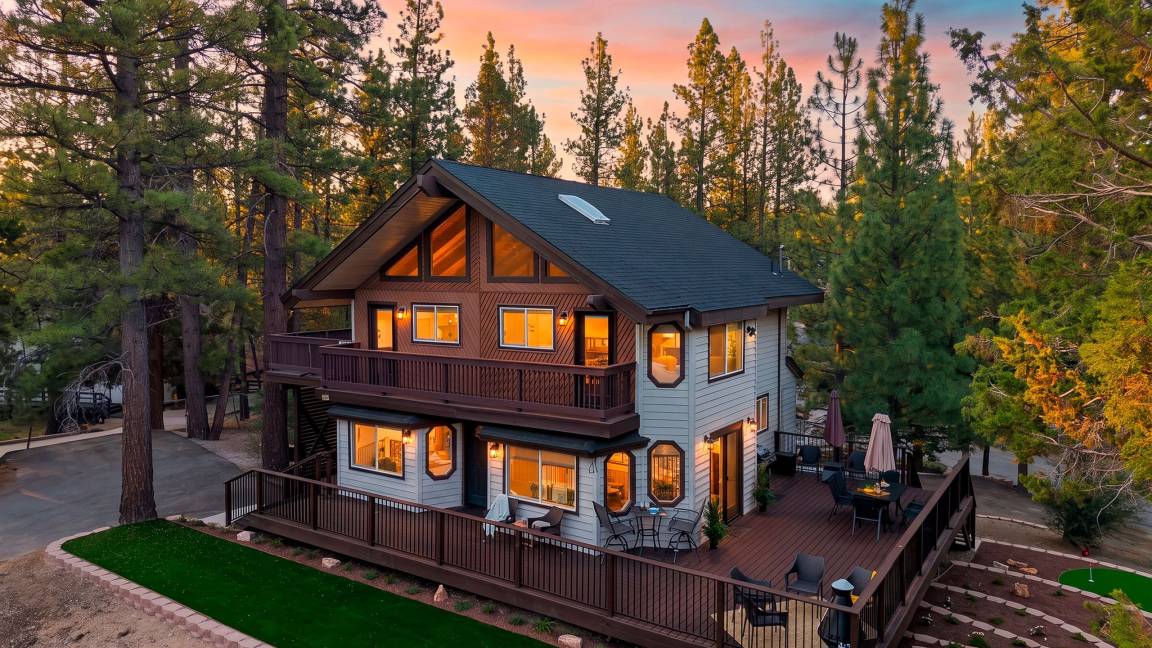 157 M² House ∙ 2 Bedrooms ∙ 8 Guests - Big Bear Lake, CA