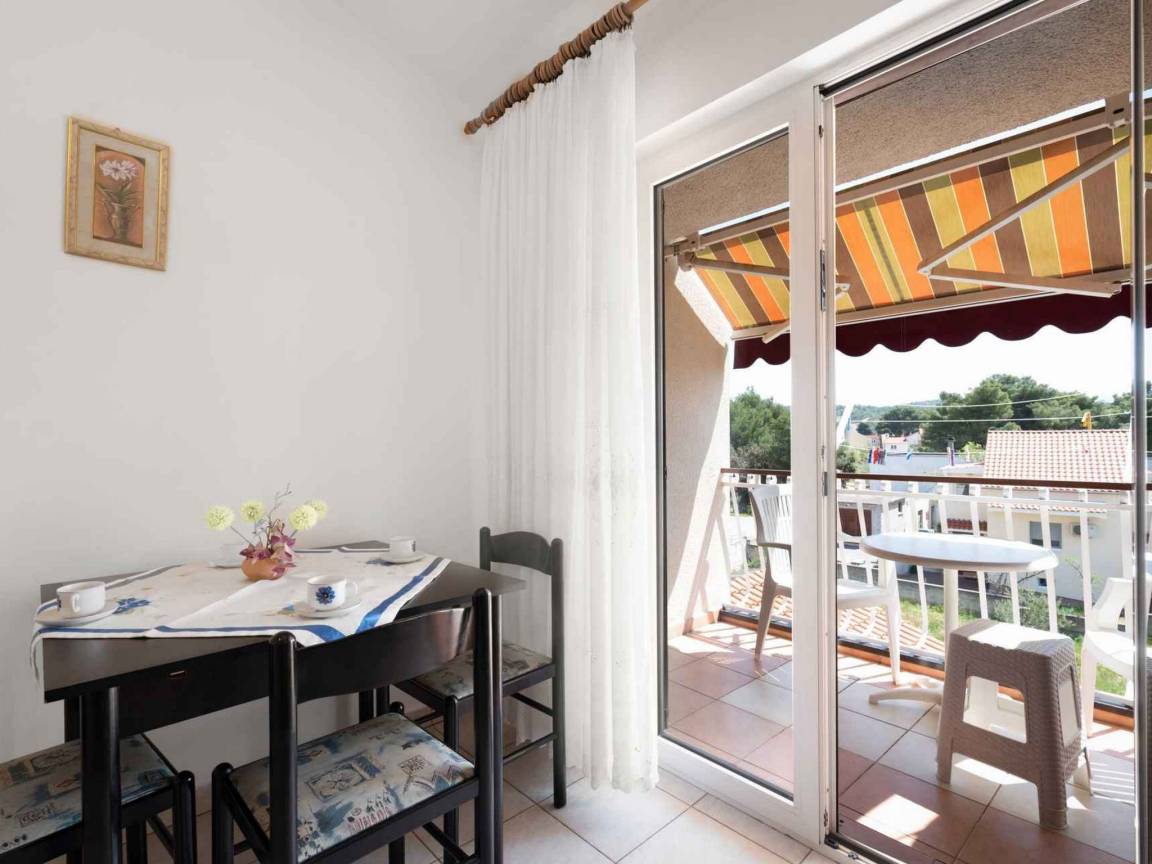 30 M² Ferienwohnung ∙ 1 Schlafzimmer ∙ 2 Gäste - Šibenik
