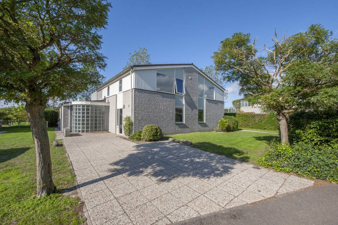 Bungalow ∙ 6 Bedrooms ∙ 14 Guests - Vrouwenpolder