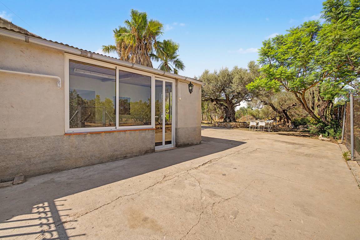 140 M² Finca ∙ 3 Bedrooms ∙ 7 Guests - Tortosa