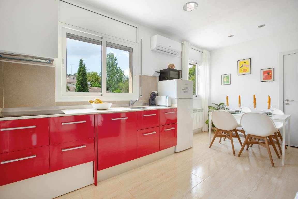 60 M² Apartamento ∙ 2 Habitaciones ∙ 4 Huéspedes - Manresa