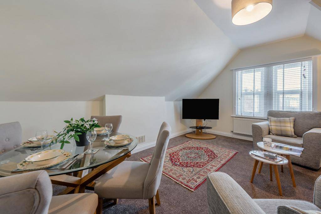 Apartment ∙ 2 Bedrooms ∙ 4 Guests - Bexhill