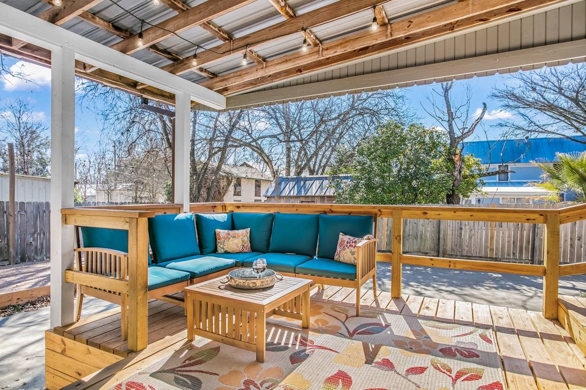 146 M² House ∙ 3 Bedrooms ∙ 8 Guests - Fredericksburg