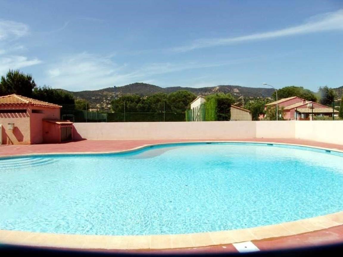 30 M² Ferienhaus ∙ 1 Schlafzimmer ∙ 6 Gäste - Bormes-les-Mimosas