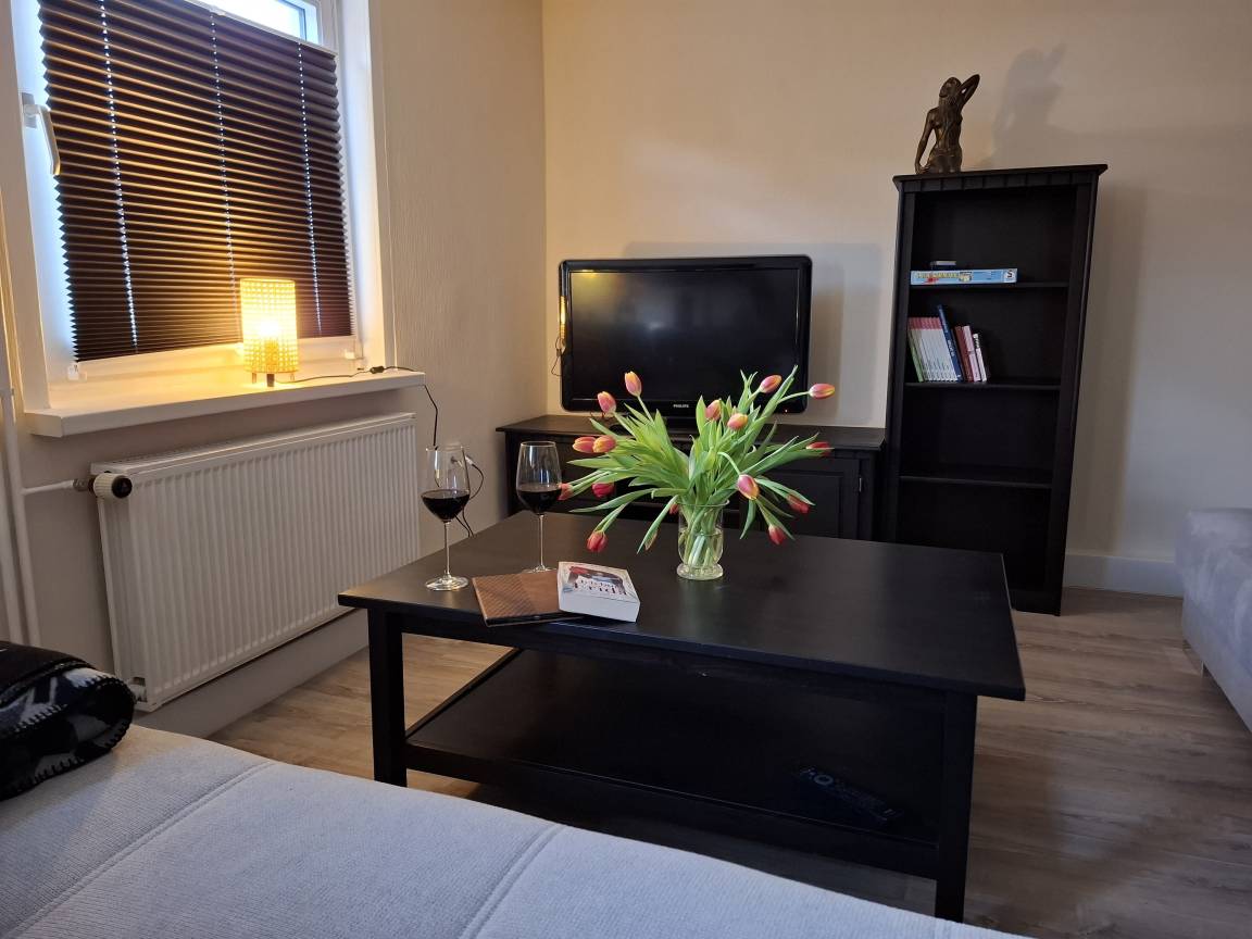 65 m² Ferienwohnung ∙ 1 Schlafzimmer ∙ 6 Gäste – Bild 7