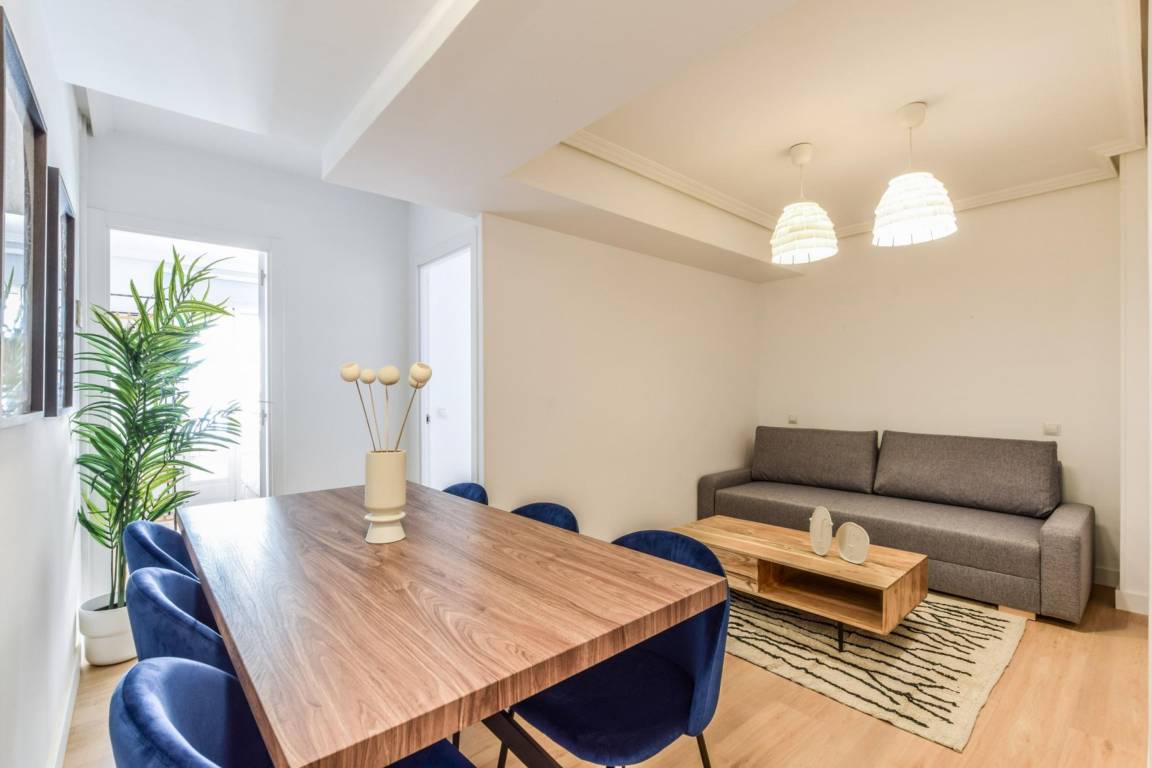 80 M² Appartement ∙ 2 Chambres ∙ 6 Personnes - Madrid