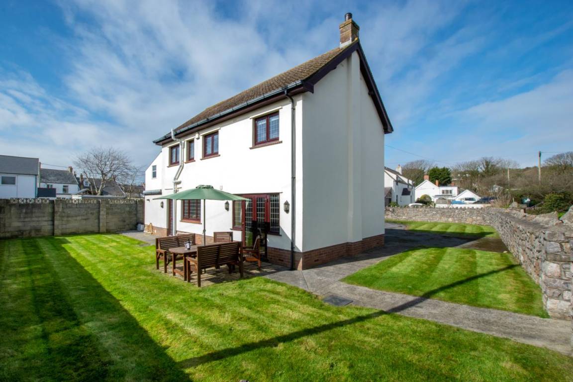 Cottage ∙ 3 Bedrooms ∙ 5 Guests - Rhossili