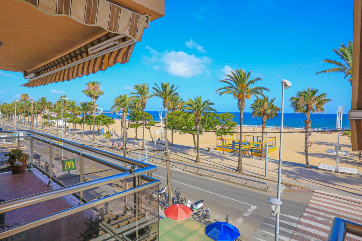 52 M² Apartamento ∙ 2 Habitaciones ∙ 6 Huéspedes - Cambrils