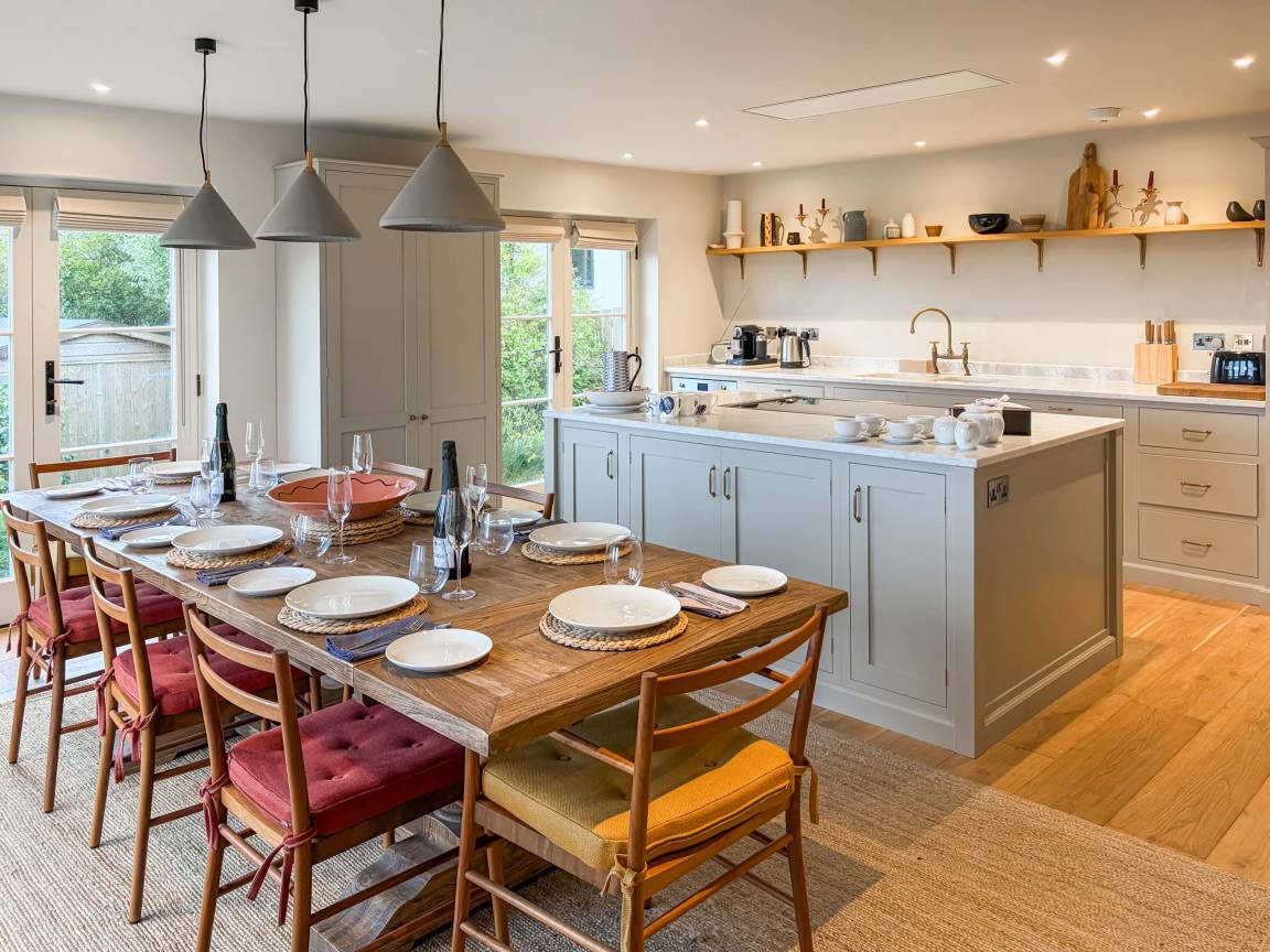 Cottage ∙ 4 Bedrooms ∙ 8 Guests - Falmouth