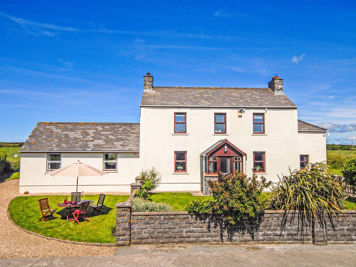 Cottage ∙ 3 Bedrooms ∙ 6 Guests - Solva