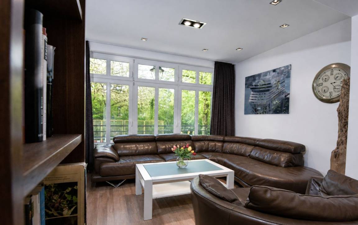 82 M² Apartment ∙ 2 Bedrooms ∙ 4 Guests - Rostock