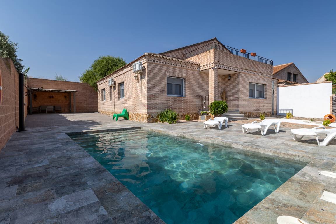190 M² Casa ∙ 4 Quartos ∙ 10 Hóspedes - Toledo