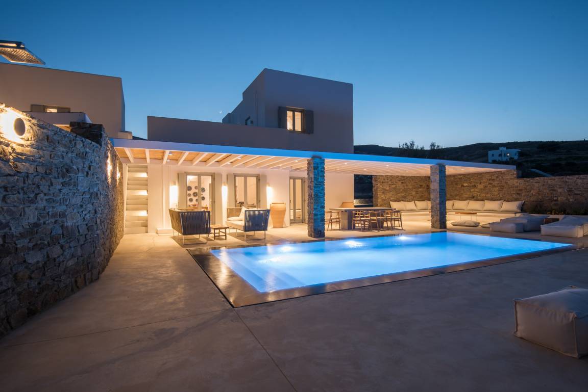 175 M² Villa ∙ 5 Habitaciones ∙ 10 Huéspedes - Antiparos