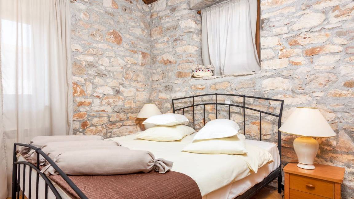 25 M² Appartement ∙ 1 Slaapkamer ∙ 2 Gasten - Pula