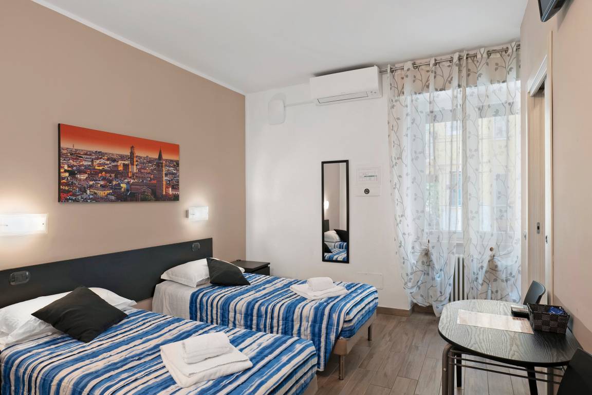 20 M² Locanda ∙ 1 Camera Da Letto ∙ 2 Ospiti - Verona