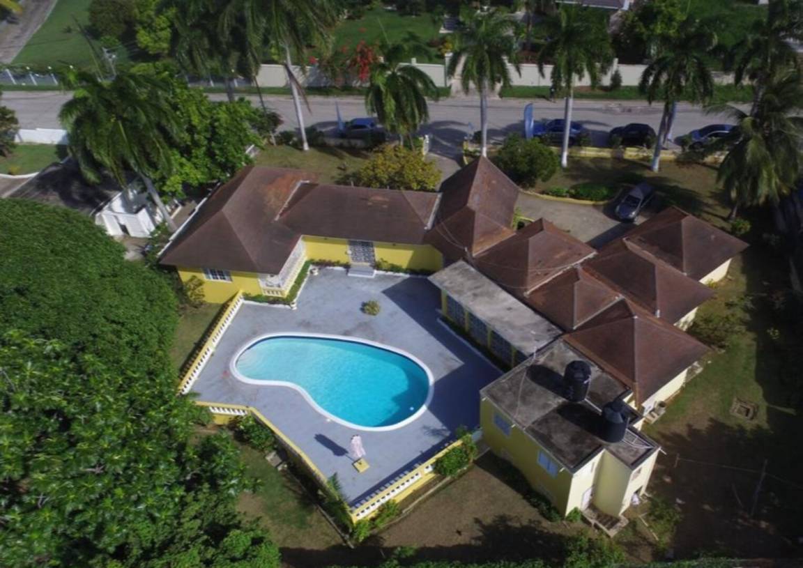 316 M² Villa ∙ 6 Chambres ∙ 17 Personnes - Montego Bay