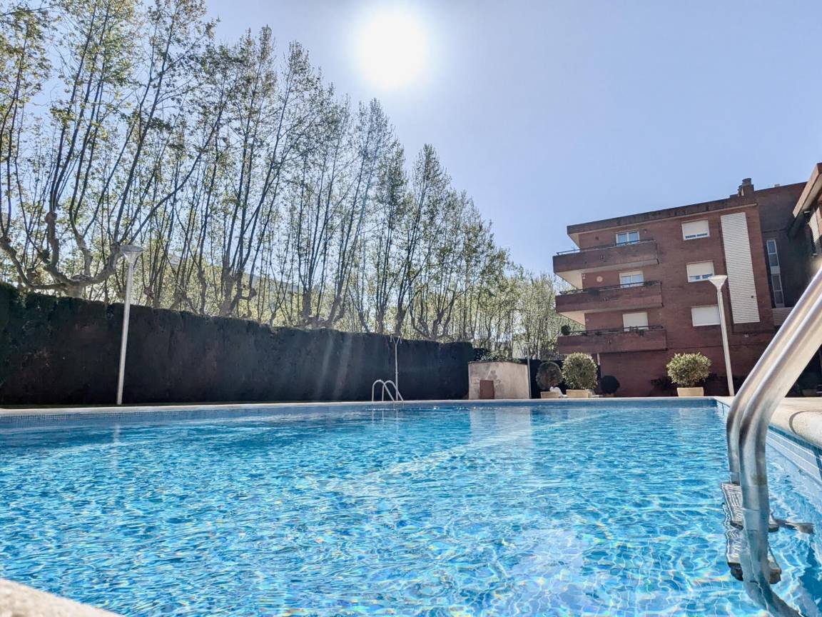 100 M² Apartment ∙ 4 Bedrooms ∙ 6 Guests - Tossa de Mar